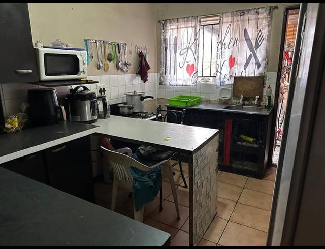 3 BEDROOM HOUSE FOR SALE IN ELSBURG